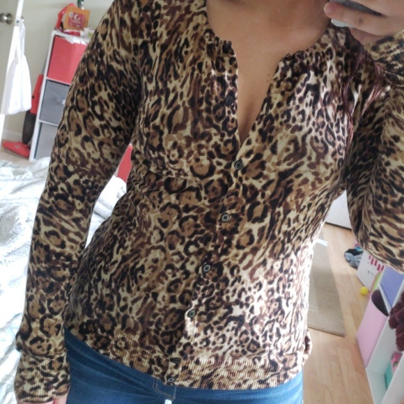 Merona Leopard Sweater 🐆 - Picture 3 of 5